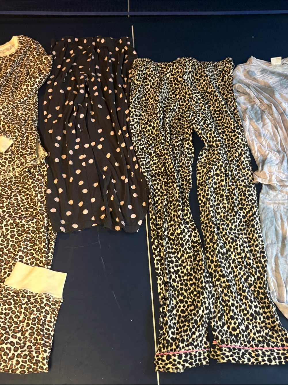 2 outfits and extra pant S/M Rachel Zoe and japna lounge wear